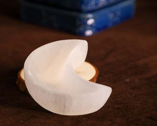 Half-Moon Bowl 'Selenite'